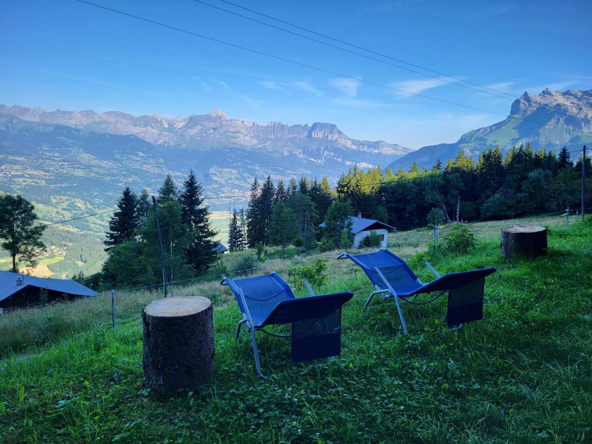 D'alpage Avec Vue Incroyable